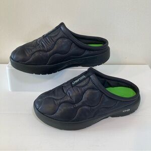 OOFOS OOcoozie Thermo Mule Sz 8 Womens Black Quilted Shoe